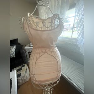 Womens Sundance XS cream colored long tank NWOT